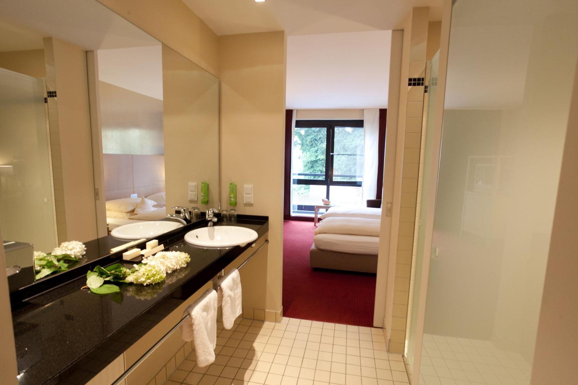 Hotel Schepers โกรเนา ภายนอก รูปภาพ